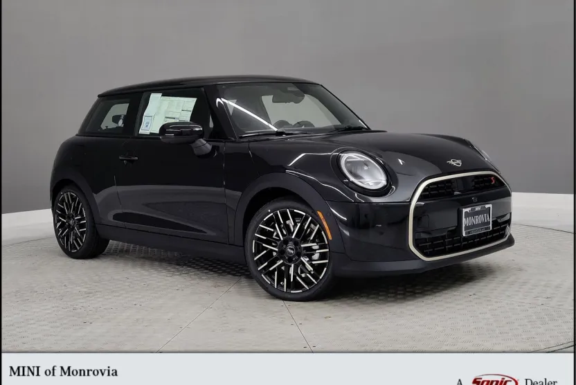 2026 Mini Cooper S 2 Door Iconic photo 1