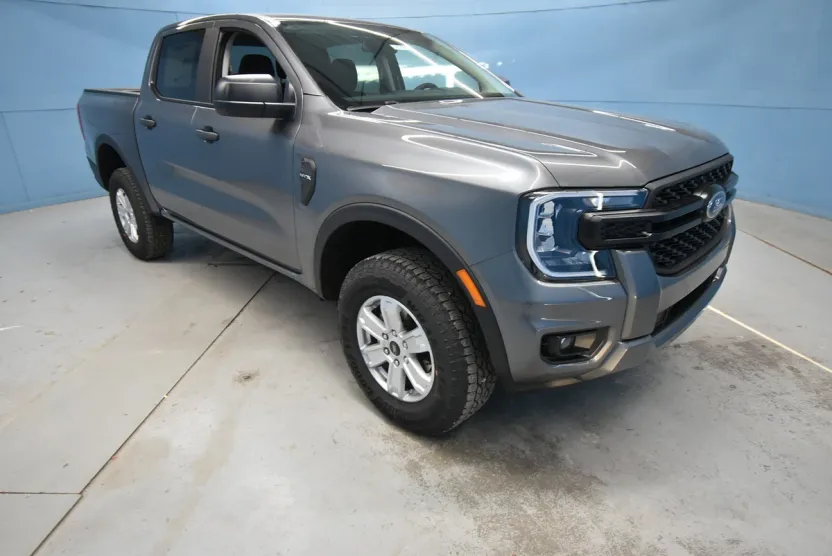 2025 Ford Ranger XL photo 1