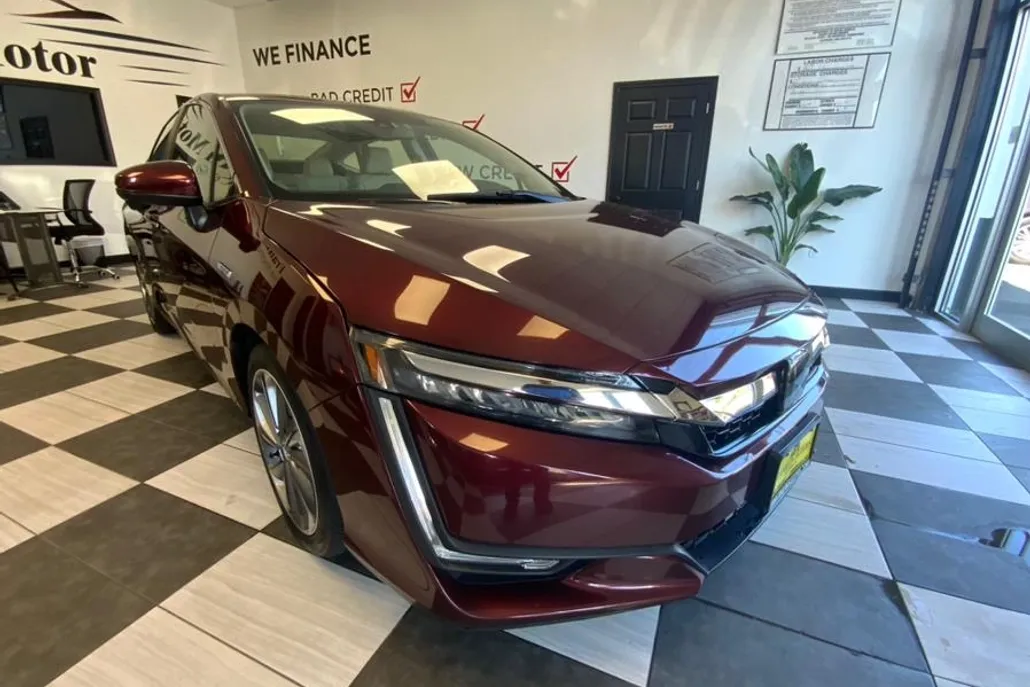 2018 Honda Clarity Plug-In Hybrid Touring photo 1