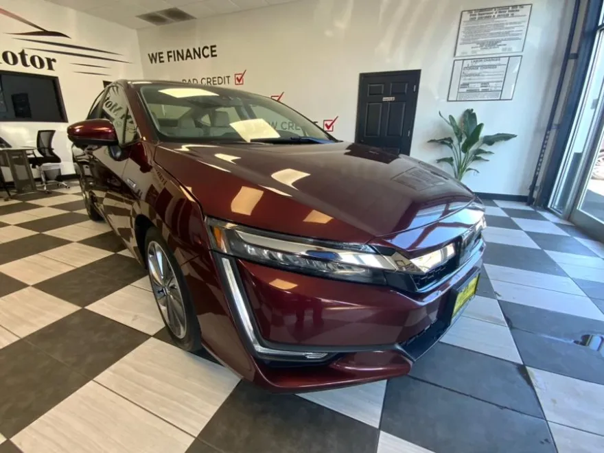2018 Honda Clarity Plug-In Hybrid Touring photo 1