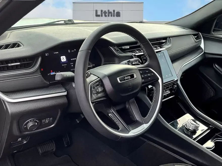 2023 Jeep Grand Cherokee Altitude photo 1