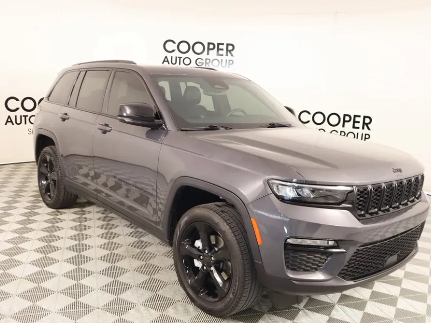 2024 Jeep Grand Cherokee Limited photo 1