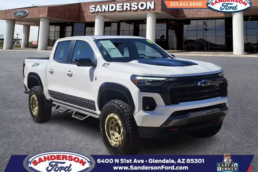 2024 Chevrolet Colorado Z71 photo 1