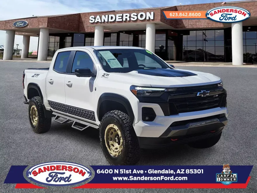 2024 Chevrolet Colorado Z71 photo 1
