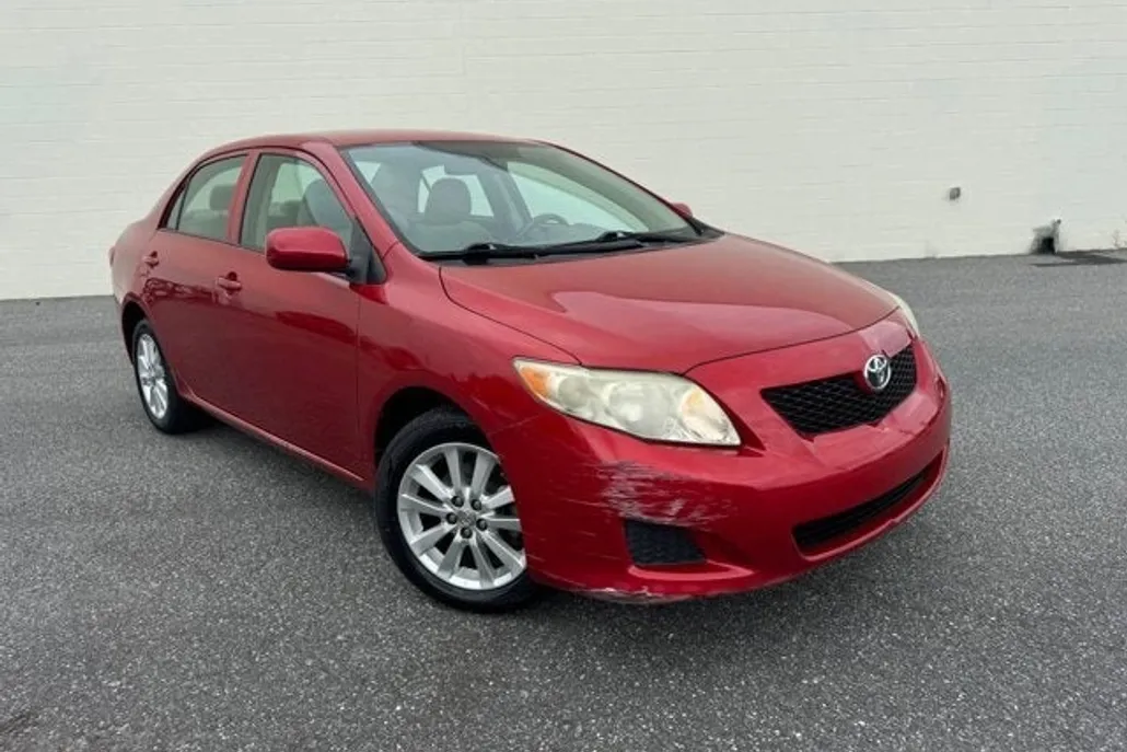 2009 Toyota Corolla LE photo 1
