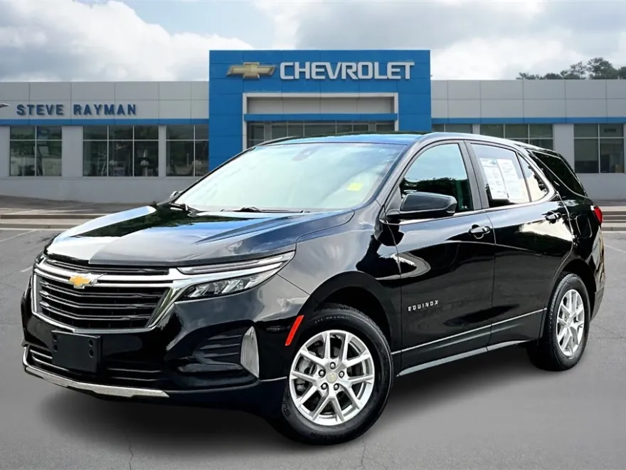 2023 Chevrolet Equinox LT photo 1