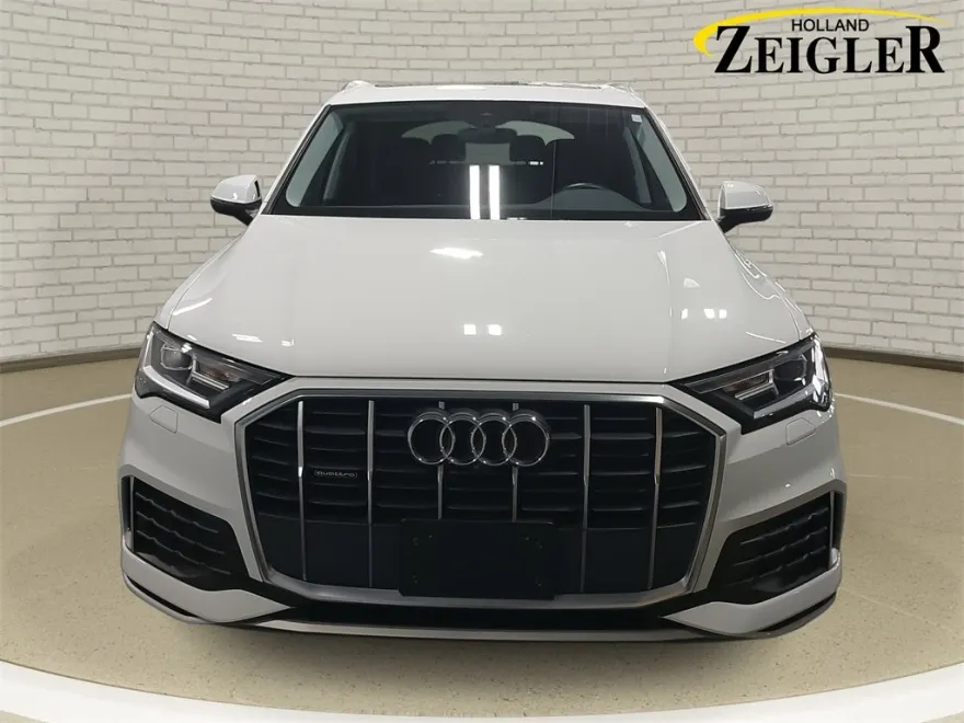 2022 Audi Q7 45 Premium photo 1