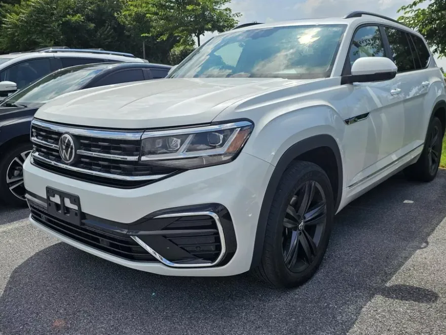 2021 Volkswagen Atlas SE Technology R-Line photo 1
