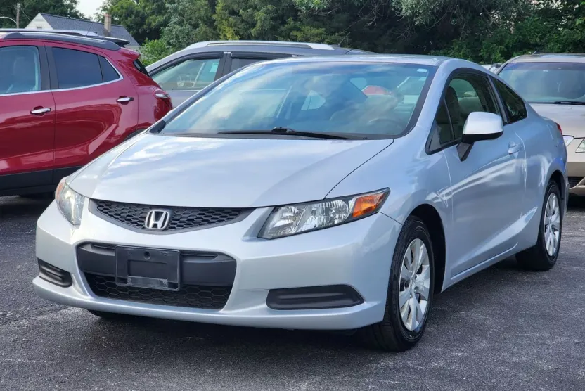 2012 Honda Civic LX photo 1