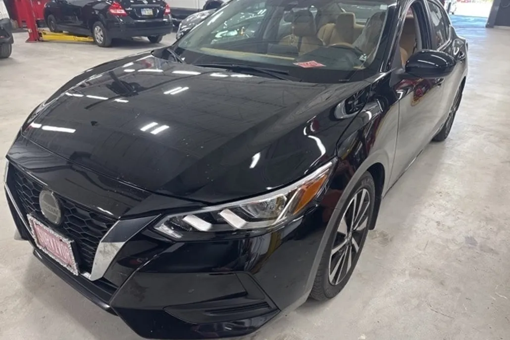 2023 Nissan Sentra SV Premium photo 1
