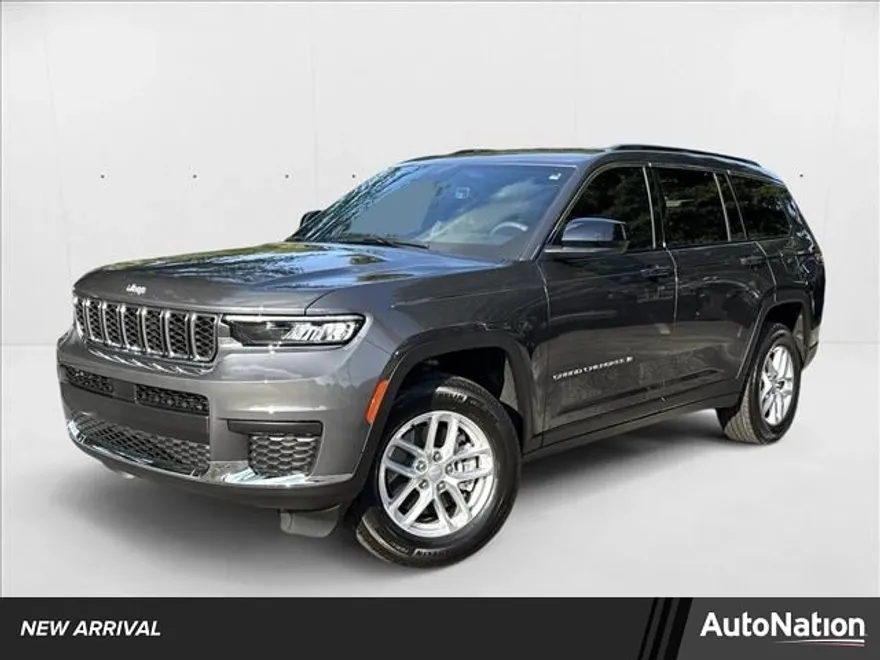 2025 Jeep Grand Cherokee Laredo Sport photo 1