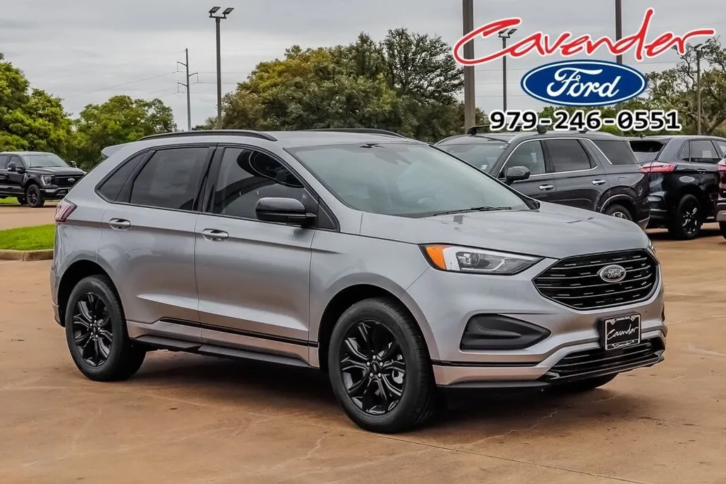 2024 Ford Edge SE photo 1
