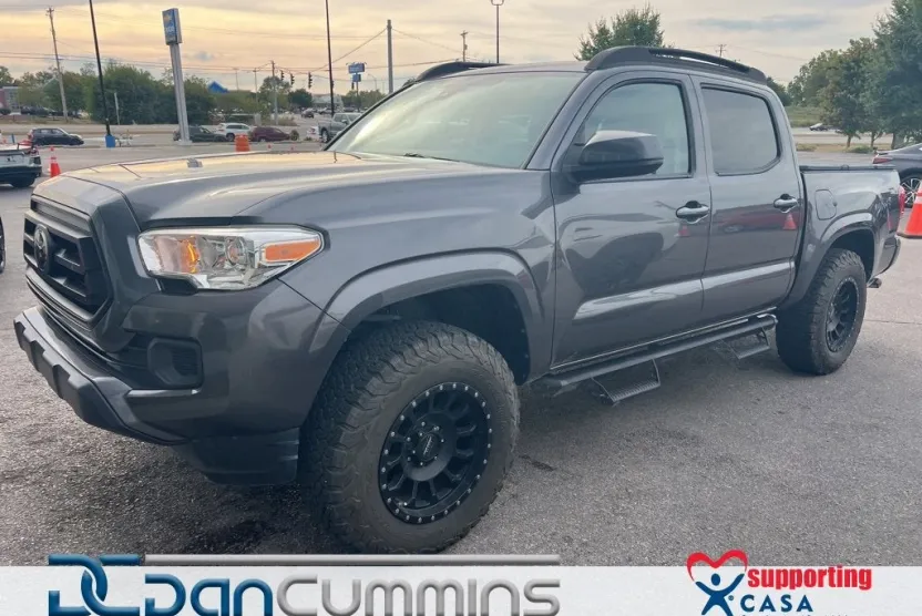 2021 Toyota Tacoma 4x4 SR photo 1