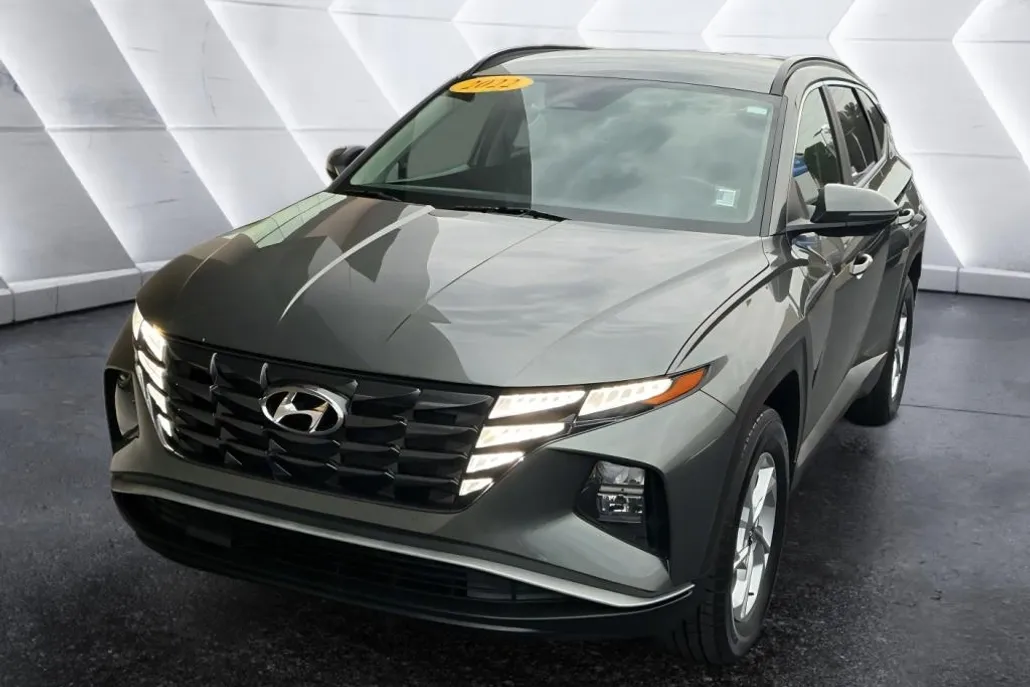 2022 Hyundai Tucson SEL photo 1