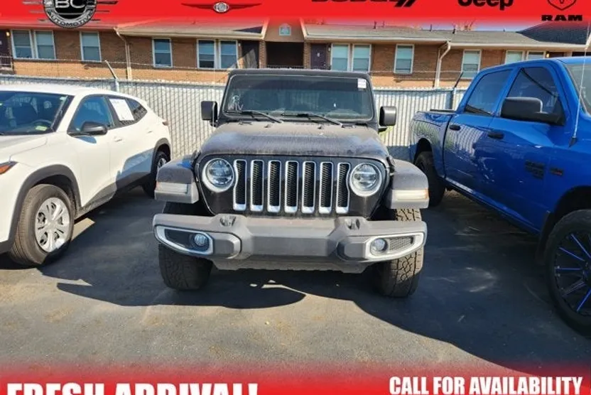 2021 Jeep Wrangler Unlimited Sahara photo 1