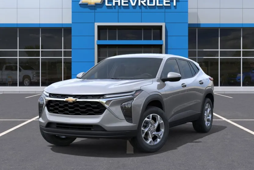 2026 Chevrolet Trax LS photo 1