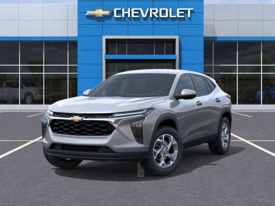 2026 Chevrolet Trax LS photo 1