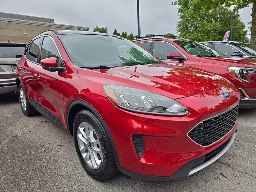 2021 Ford Escape SE Hybrid photo 1