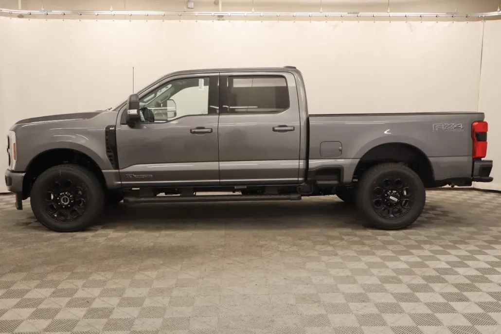 2025 Ford F-250 XLT photo 1