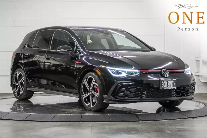 2024 Volkswagen Golf GTI SE photo 1