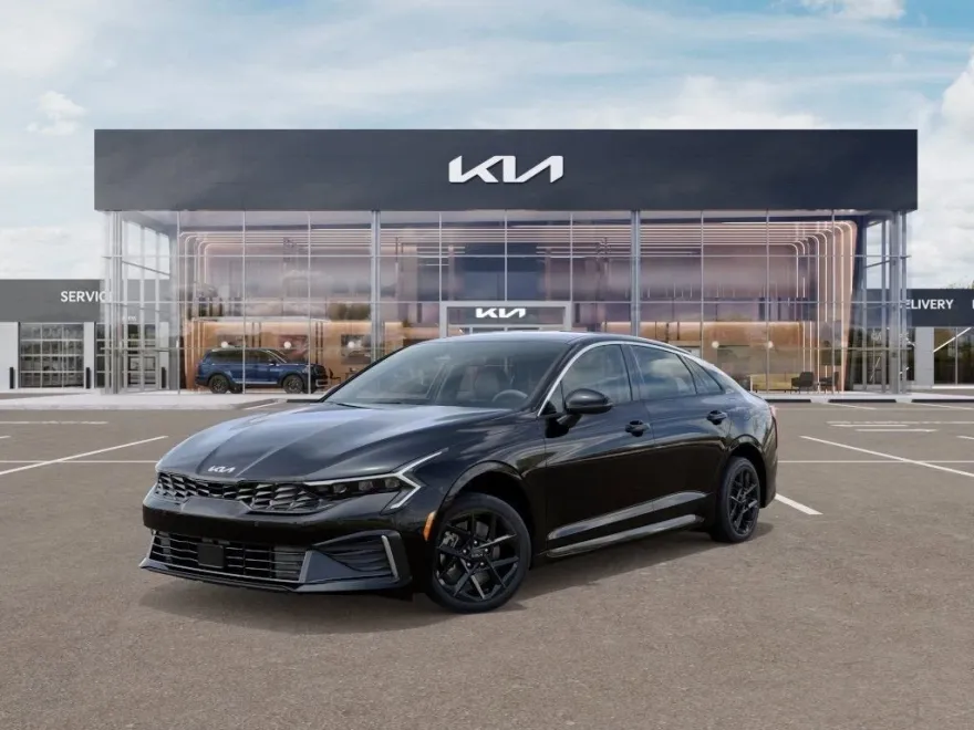 2025 Kia K5 LXS photo 1