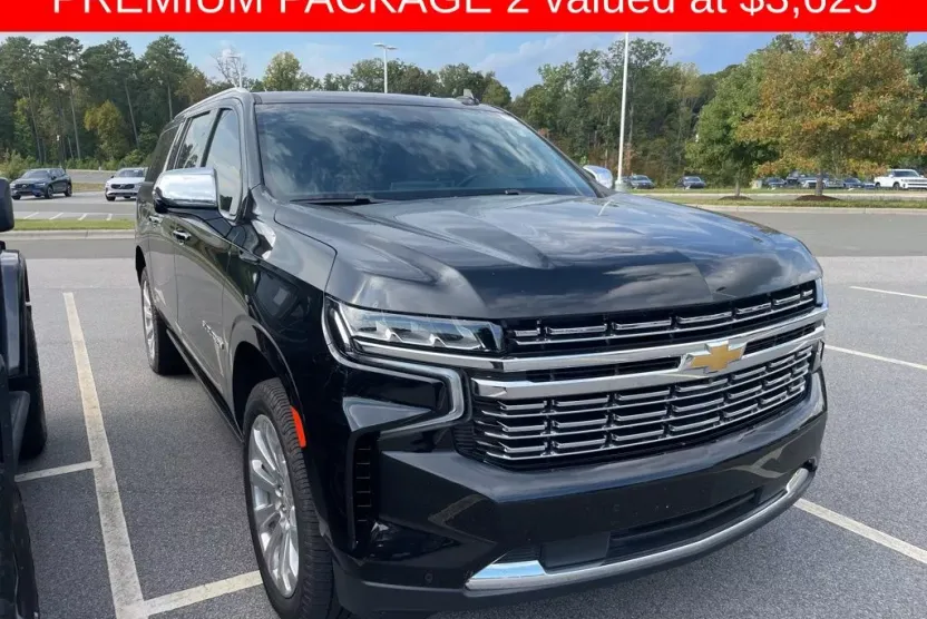 2023 Chevrolet Suburban Premier photo 1