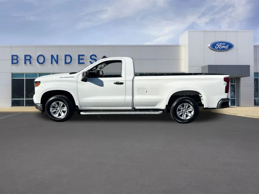 2024 Chevrolet Silverado 1500 photo 1