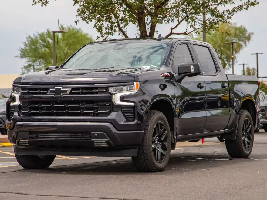 2023 Chevrolet Silverado 1500 RST photo 1