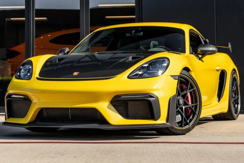 2025 Porsche Cayman GT4 RS photo 1
