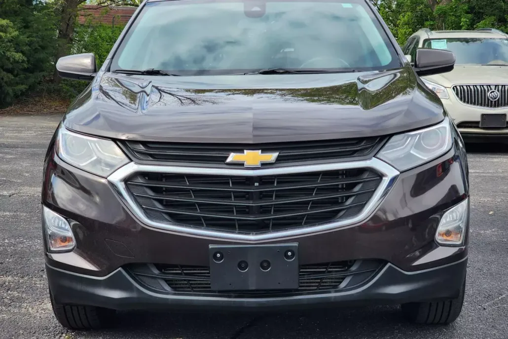 2020 Chevrolet Equinox LT photo 1