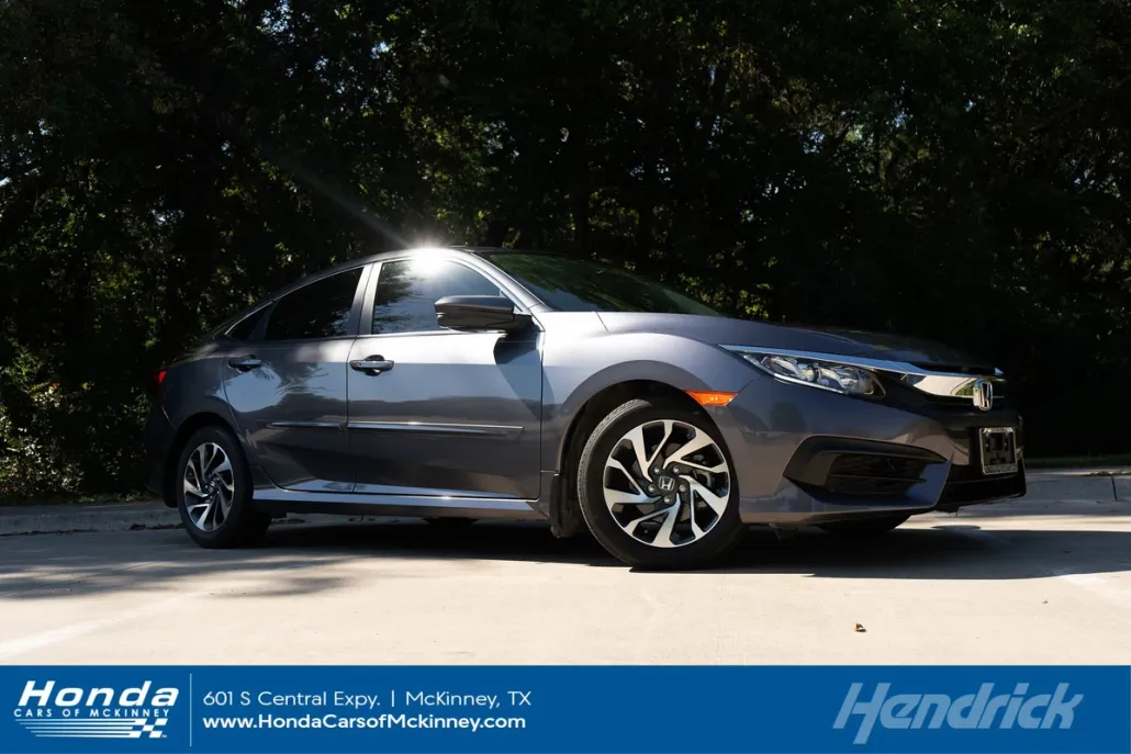 2017 Honda Civic EX photo 1