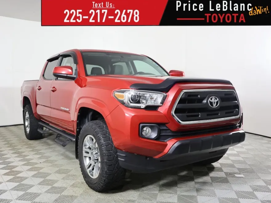 2016 Toyota Tacoma SR5 photo 1