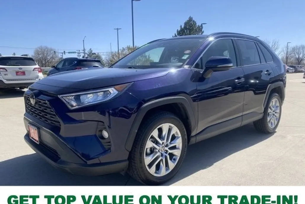 2020 Toyota RAV4 XLE Premium photo 1