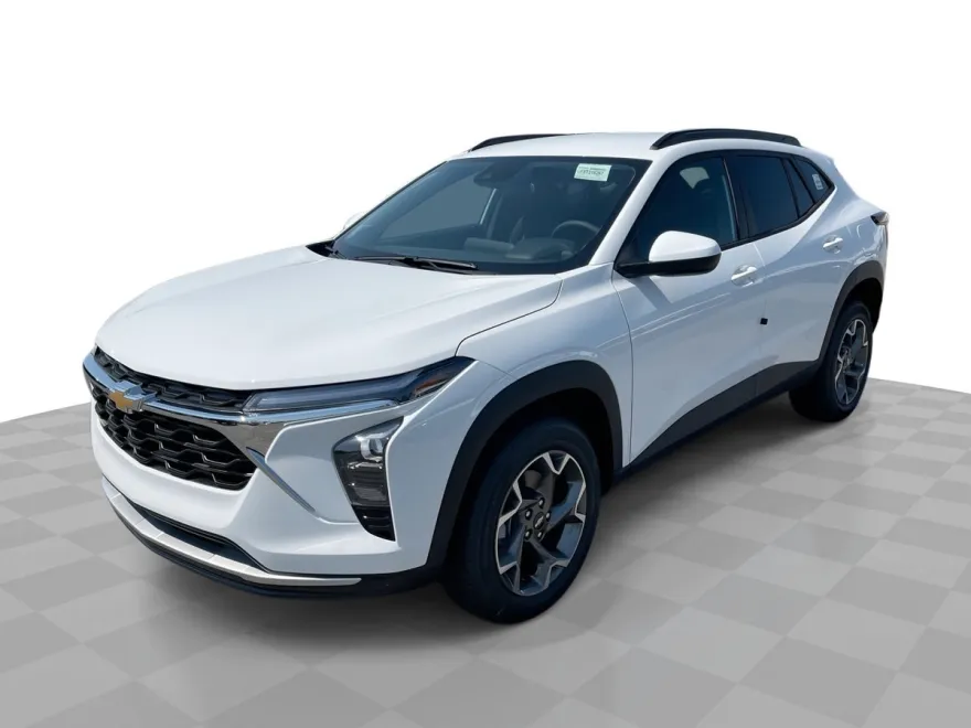 2025 Chevrolet Trax LT photo 1