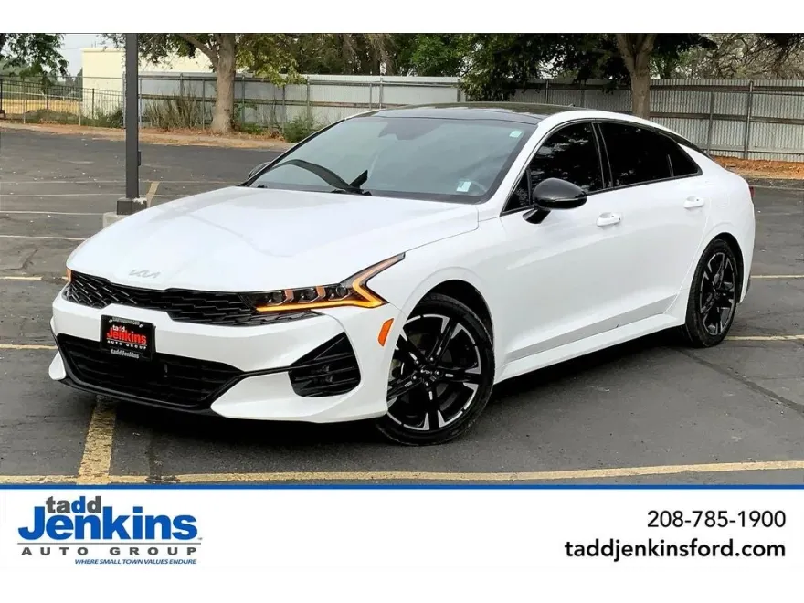 2022 Kia K5 GT-Line photo 1