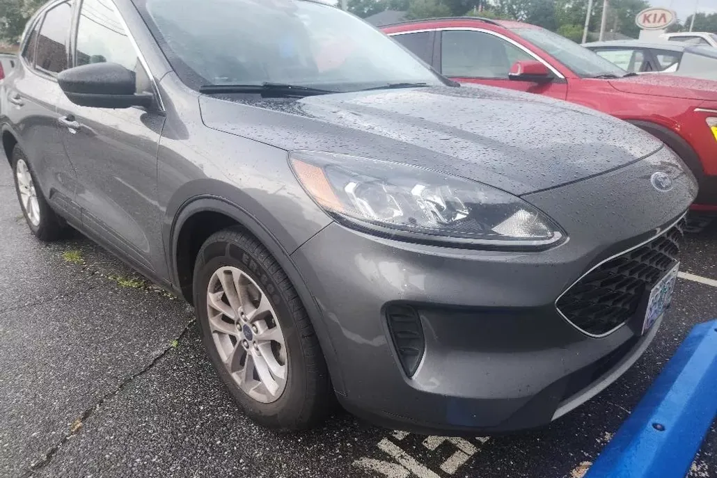 2022 Ford Escape SE photo 1