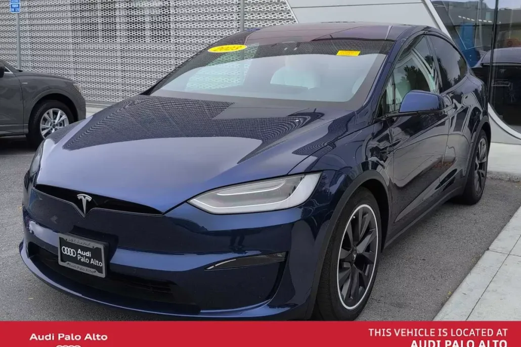 2023 Tesla Model X Standard Range photo 1