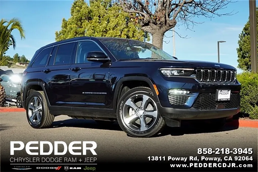 2023 Jeep Cherokee 4xe photo 1