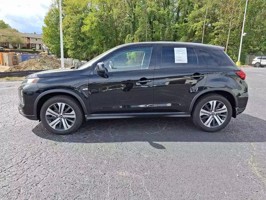 2024 Mitsubishi Outlander Sport ES photo 1
