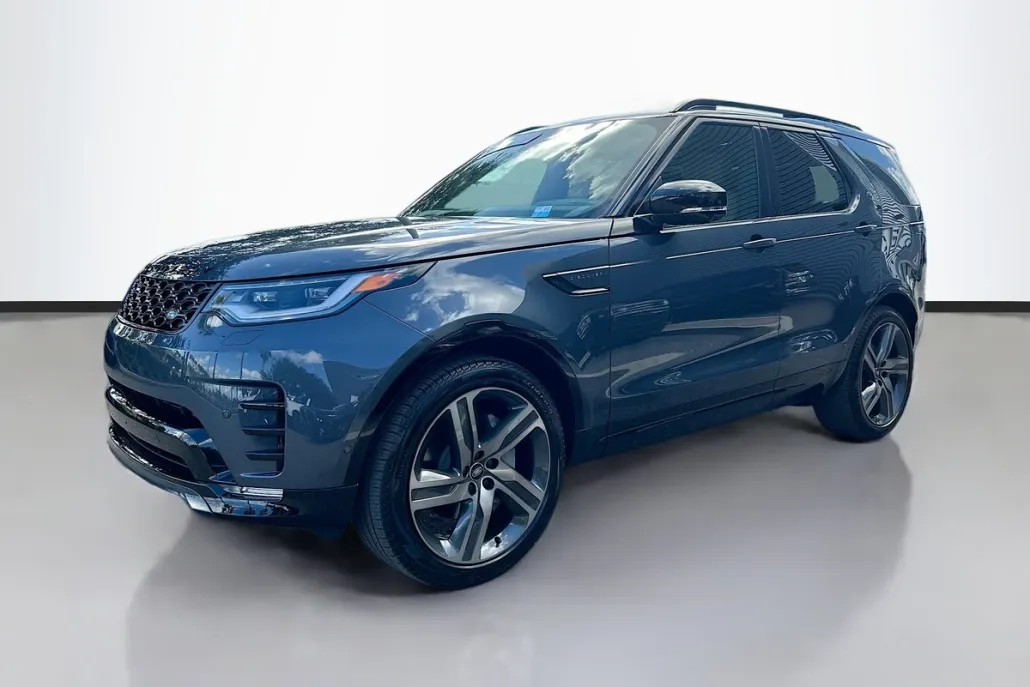 2026 Land Rover Discovery SE photo 1