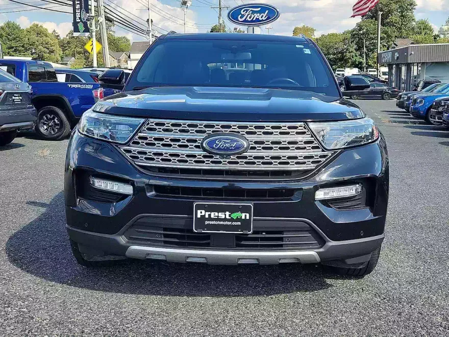 2020 Ford Explorer Limited photo 1