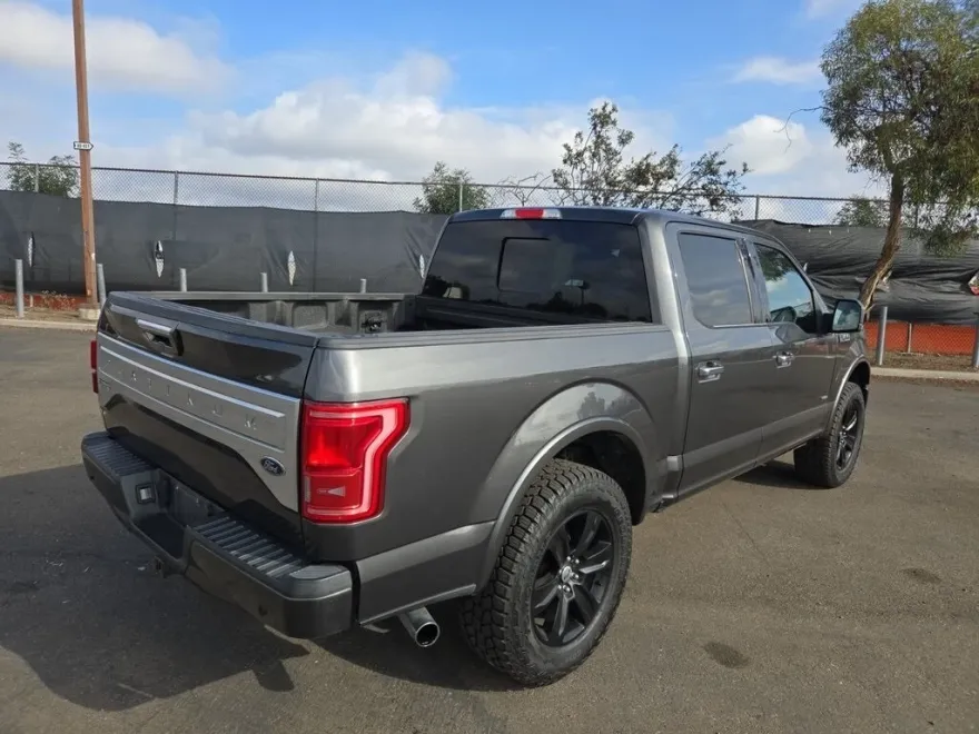 2016 Ford F-150 Platinum photo 1