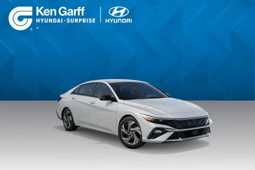 2025 Hyundai Elantra SEL Sport photo 1