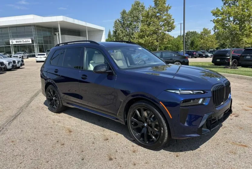 2026 Bmw X7 M60i photo 1
