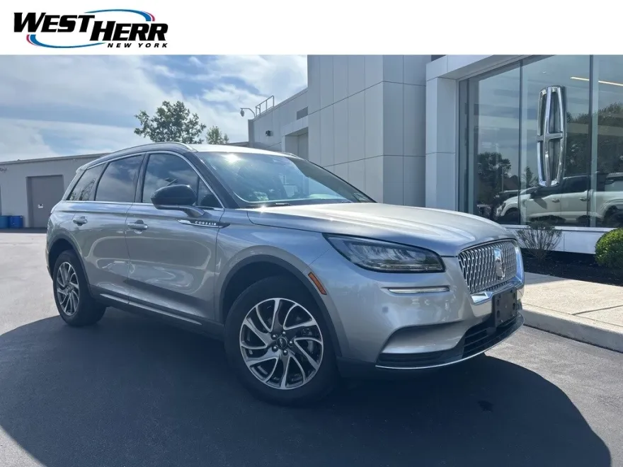 2022 Lincoln Corsair Standard photo 1