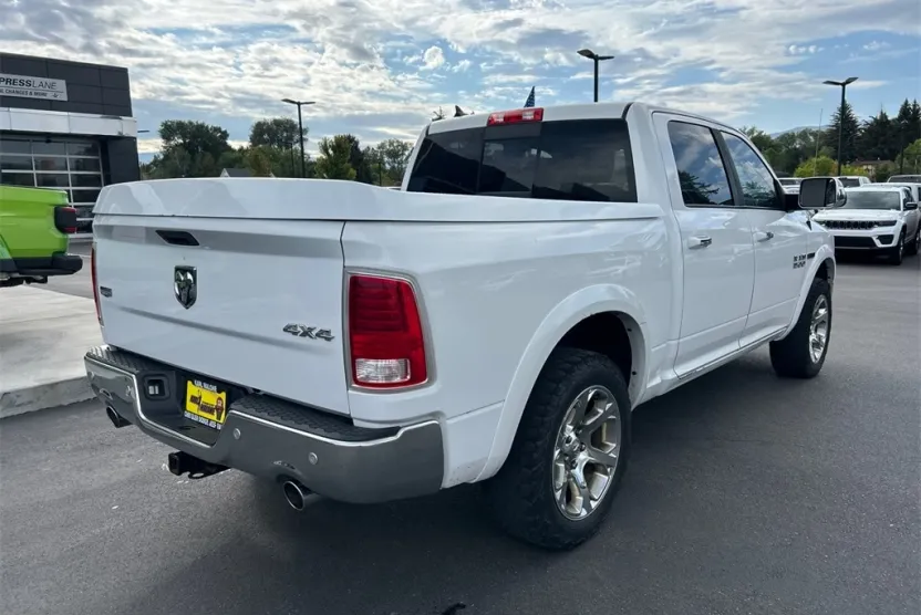 2016 Ram 1500 Laramie photo 1