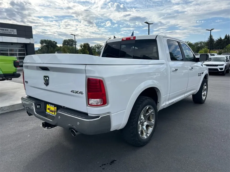 2016 Ram 1500 Laramie photo 1