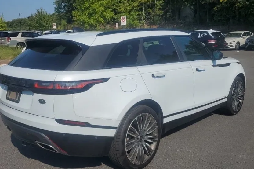 2019 Land Rover Range Rover Velar SE photo 1
