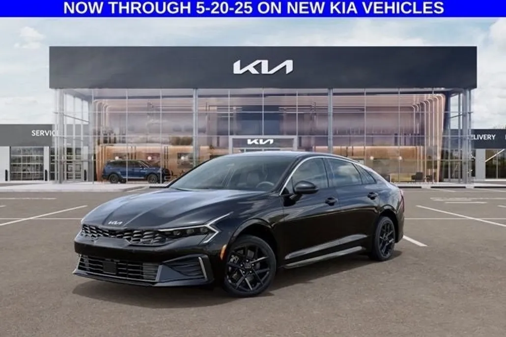 2025 Kia K5 LXS photo 1