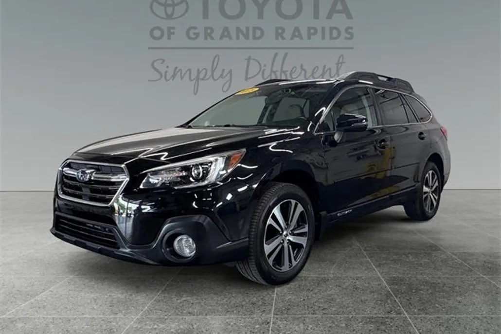 2018 Subaru Outback 3.6R Limited photo 1